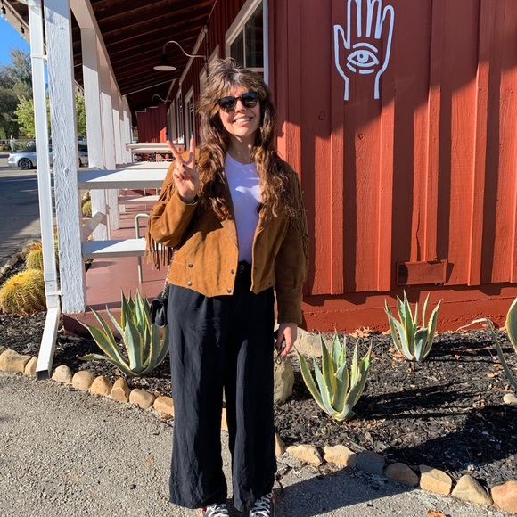 Meet your Posher - Picture 1 of 1